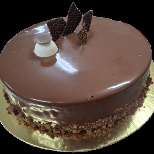 NATA Y CHOCOLATE   Nata, trufa, bizcocho blanco y de chocolate,  y ganache de chocolate. Raciones: 6   10