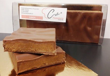 Turron crujiente barquillo